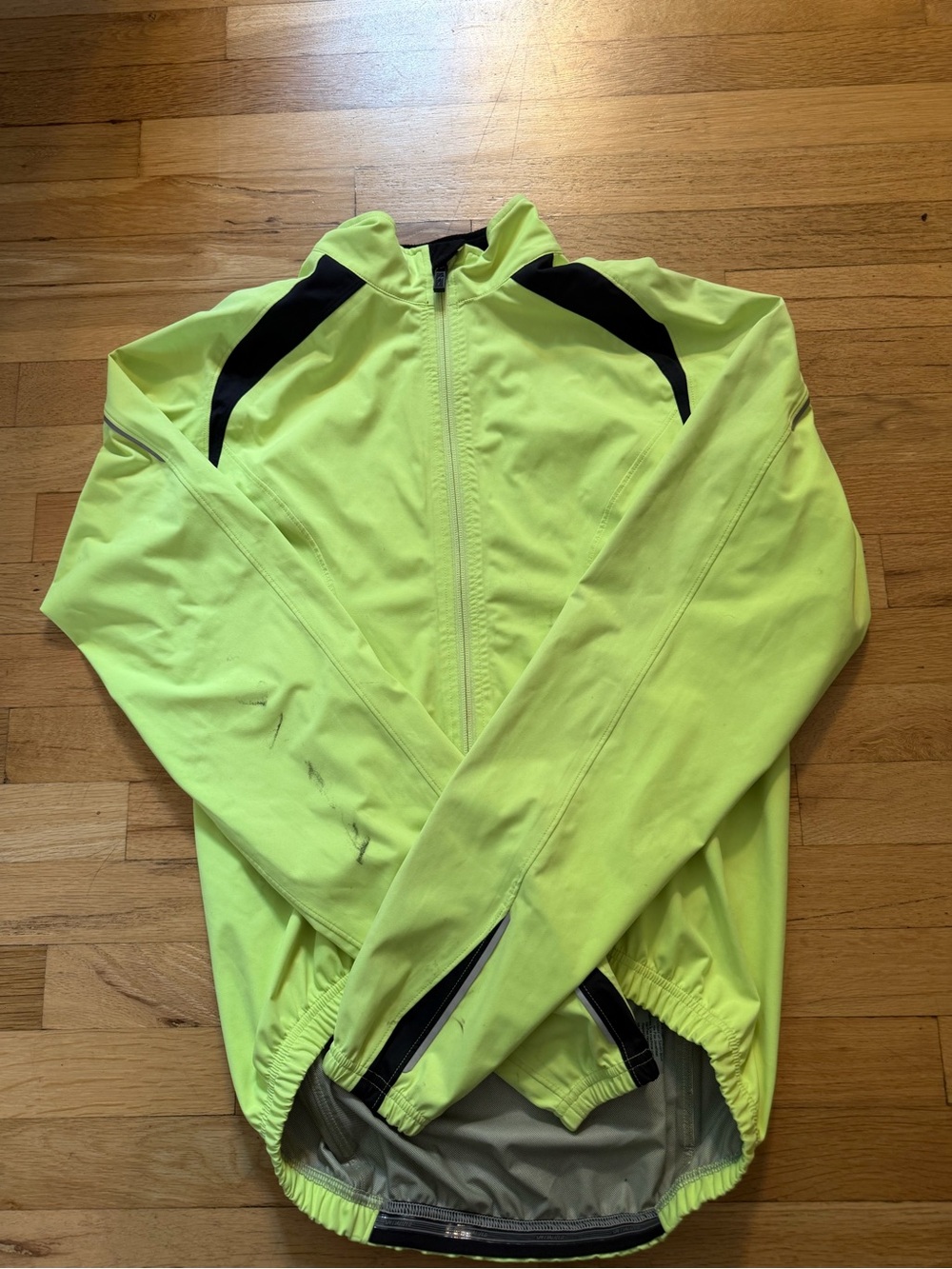Specialized Neon Yellow Men’s Performance Cycling Jacket with Black Accents